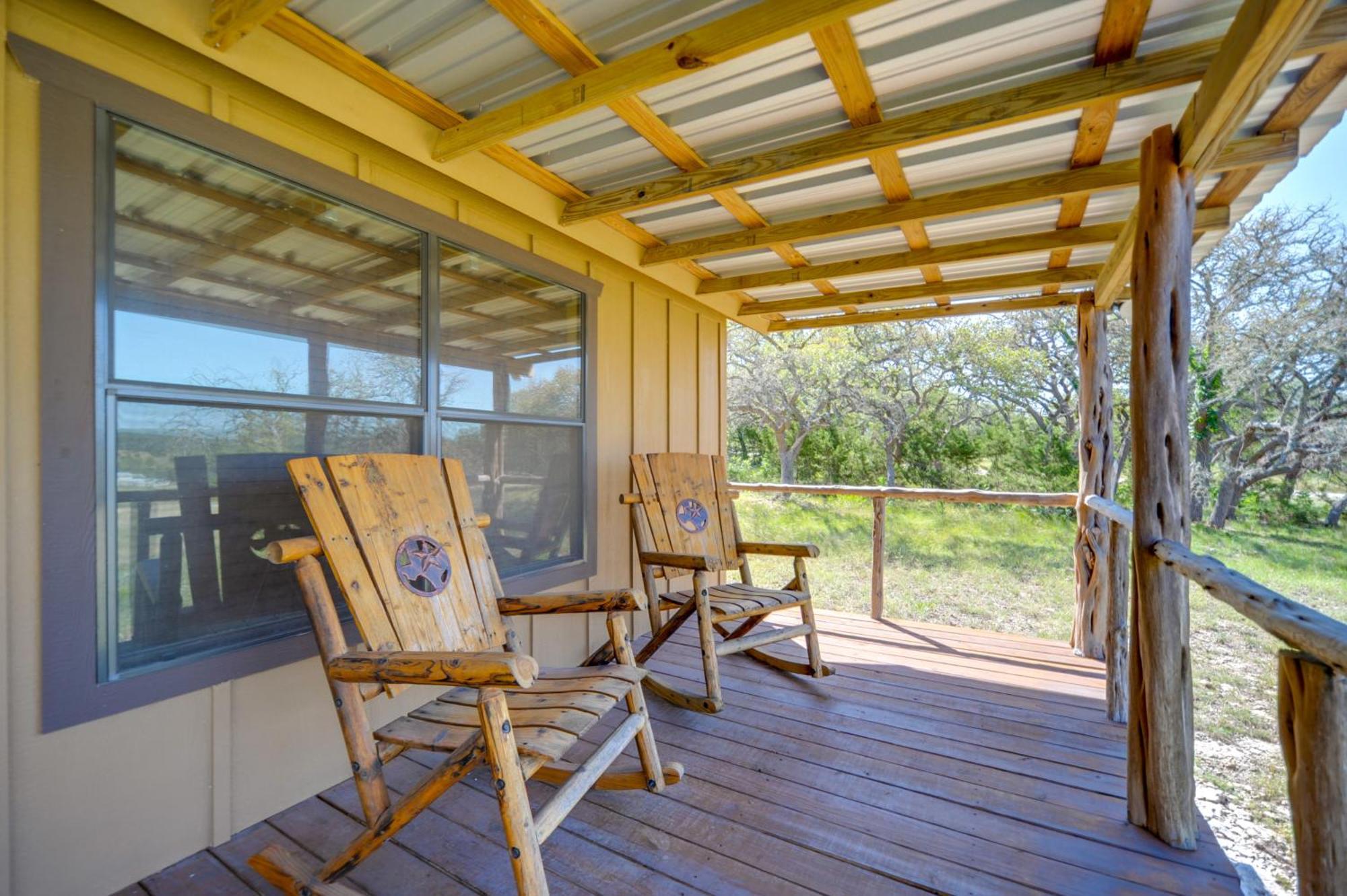 Rustic-Chic Country Cabin - 10 Mi To Main Street! فريدريكسبيرغ المظهر الخارجي الصورة